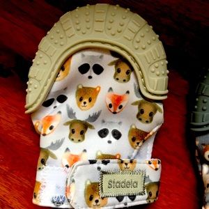 Teething mittens